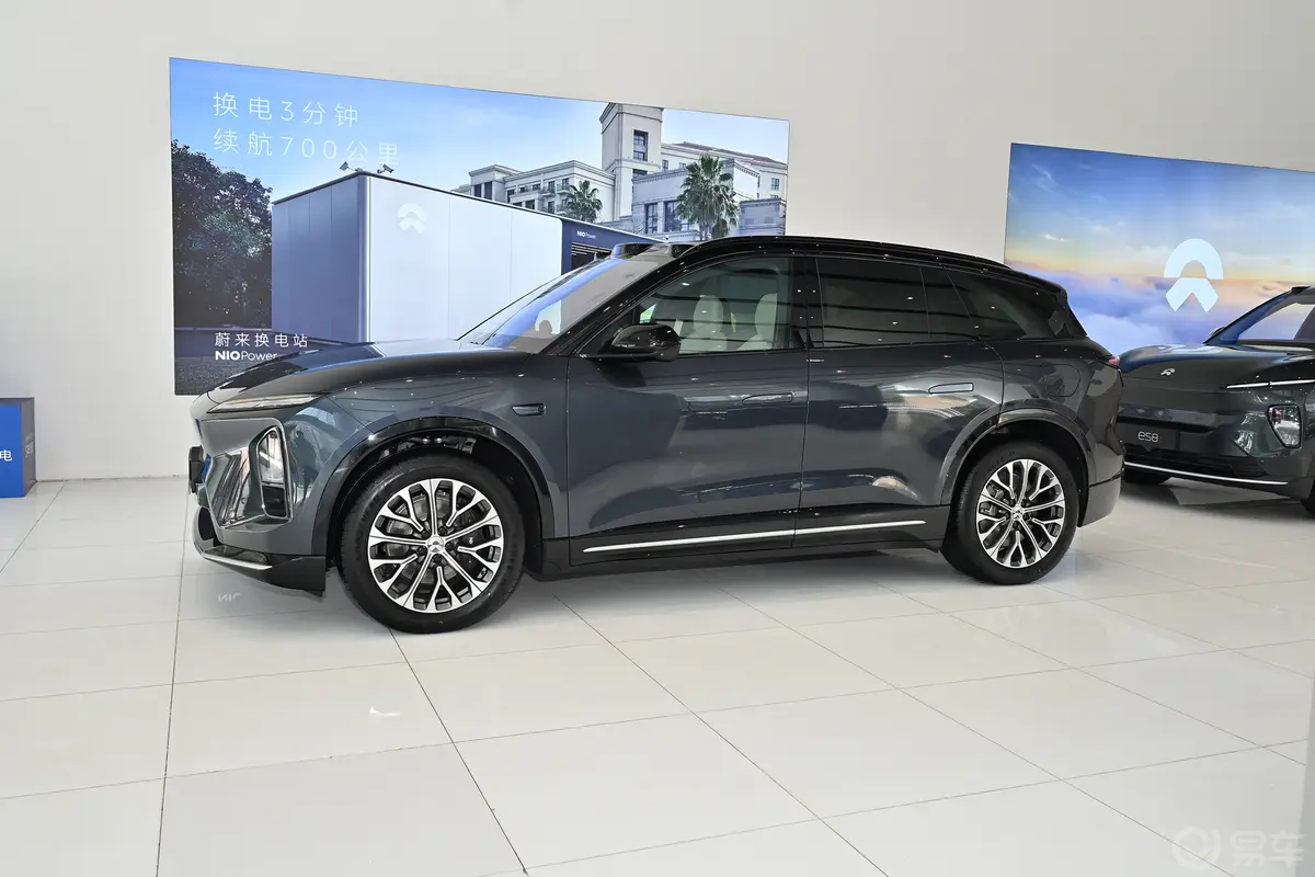 蔚来ES6500km 75kWh正侧车头向左水平