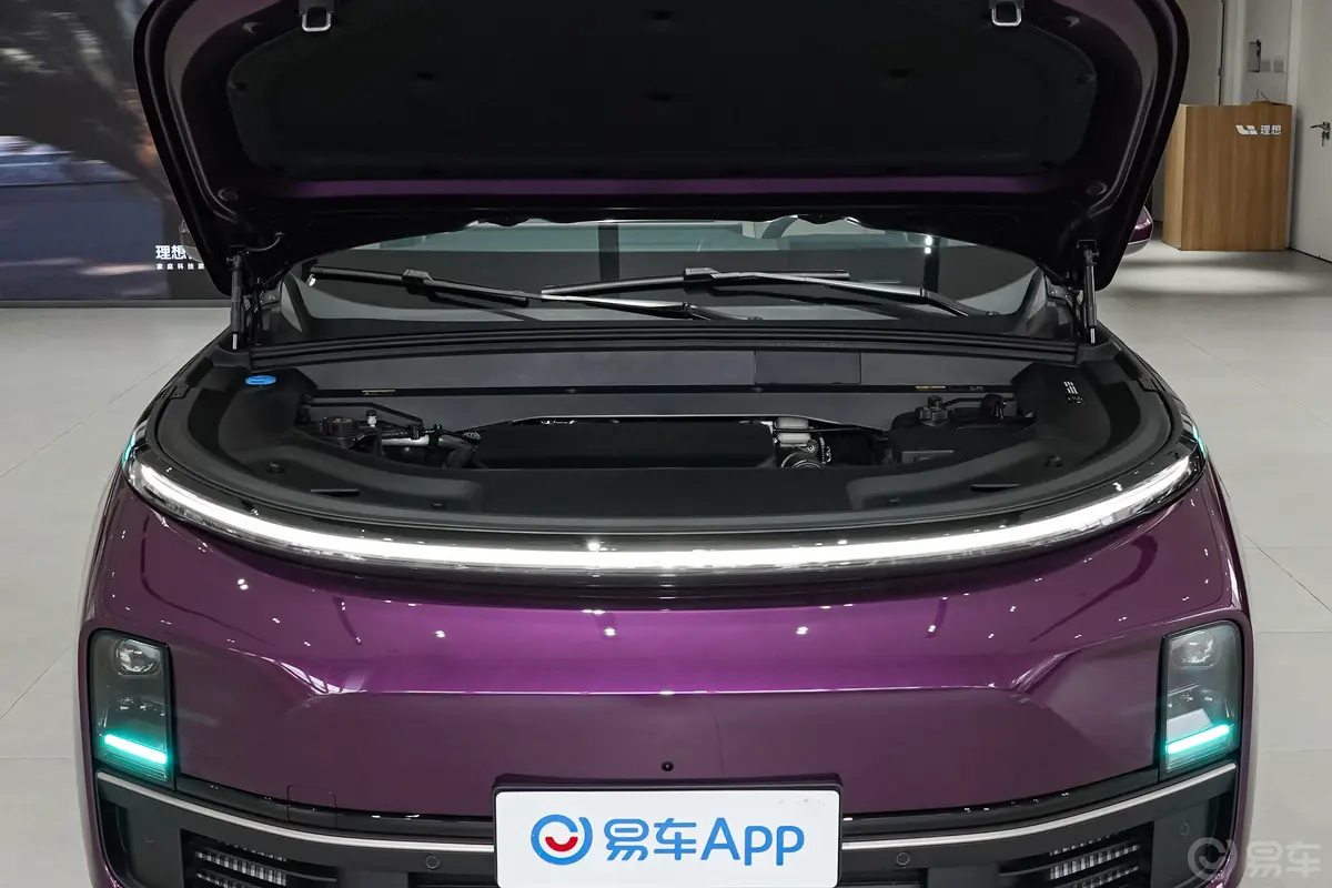 理想L9Ultra 智能焕新版前舱整体