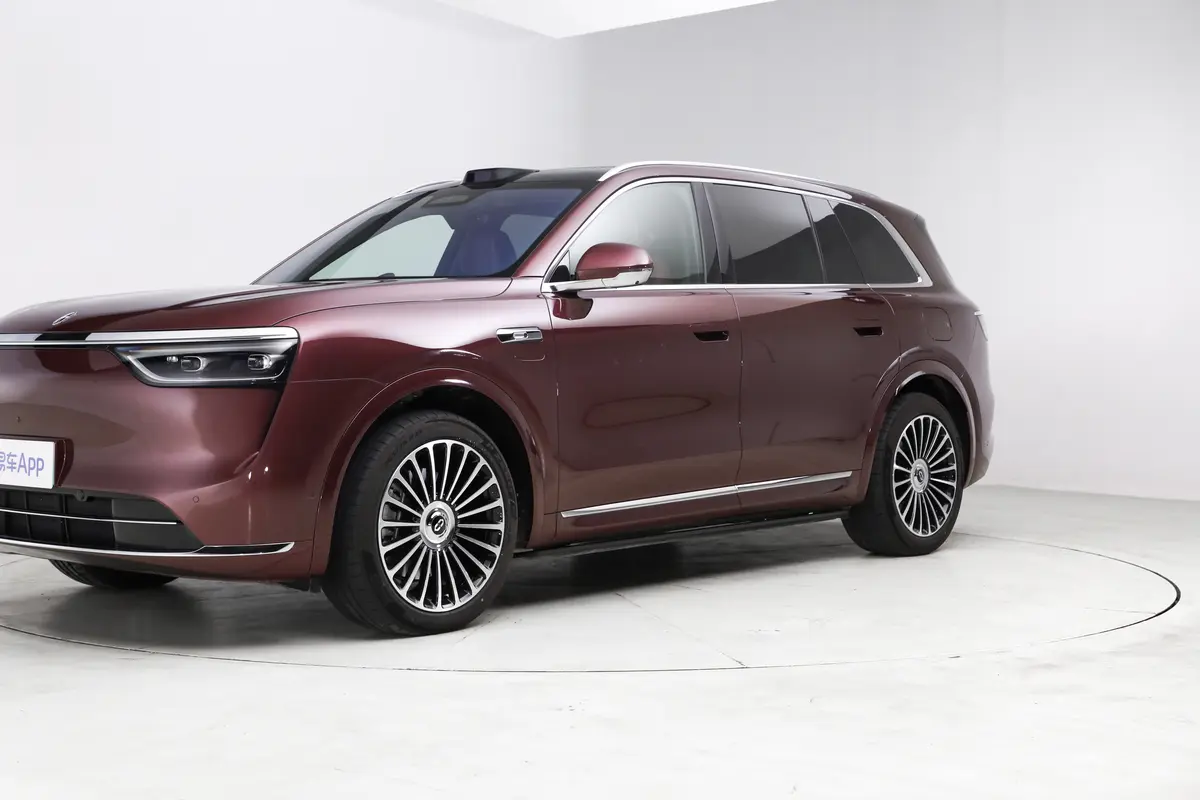 问界M8增程版 310km Ultra 6座外观细节