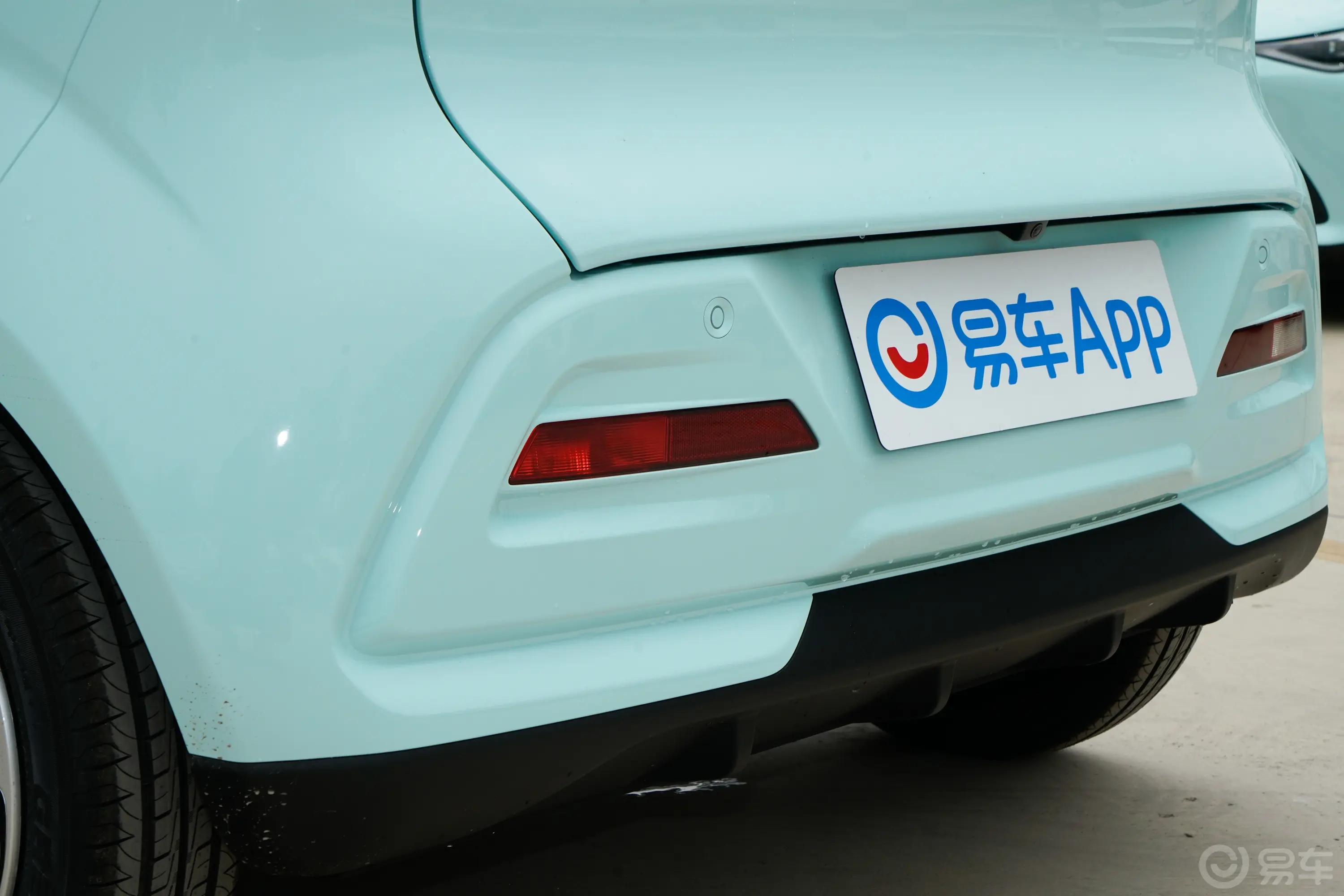 QQ多米305km 舒享型外观细节
