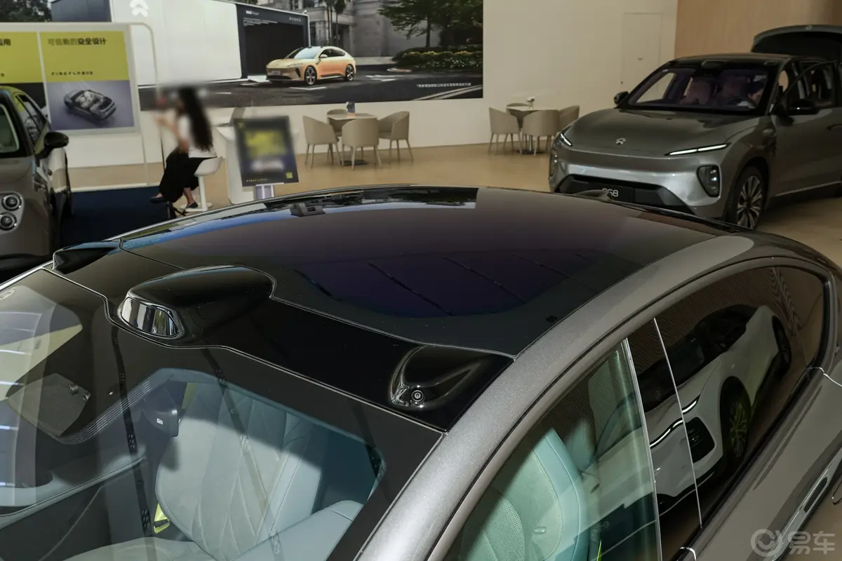 蔚来ET5585km 冠军纪念版 75kWh天窗