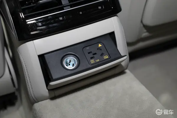 奥迪a8车身_方向盘_气囊