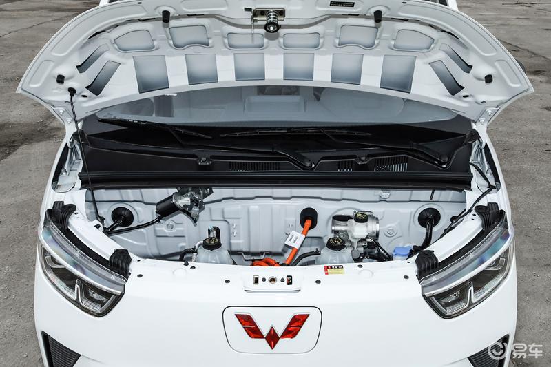 2026款五菱扬光上市 权益一口价6.98万元起