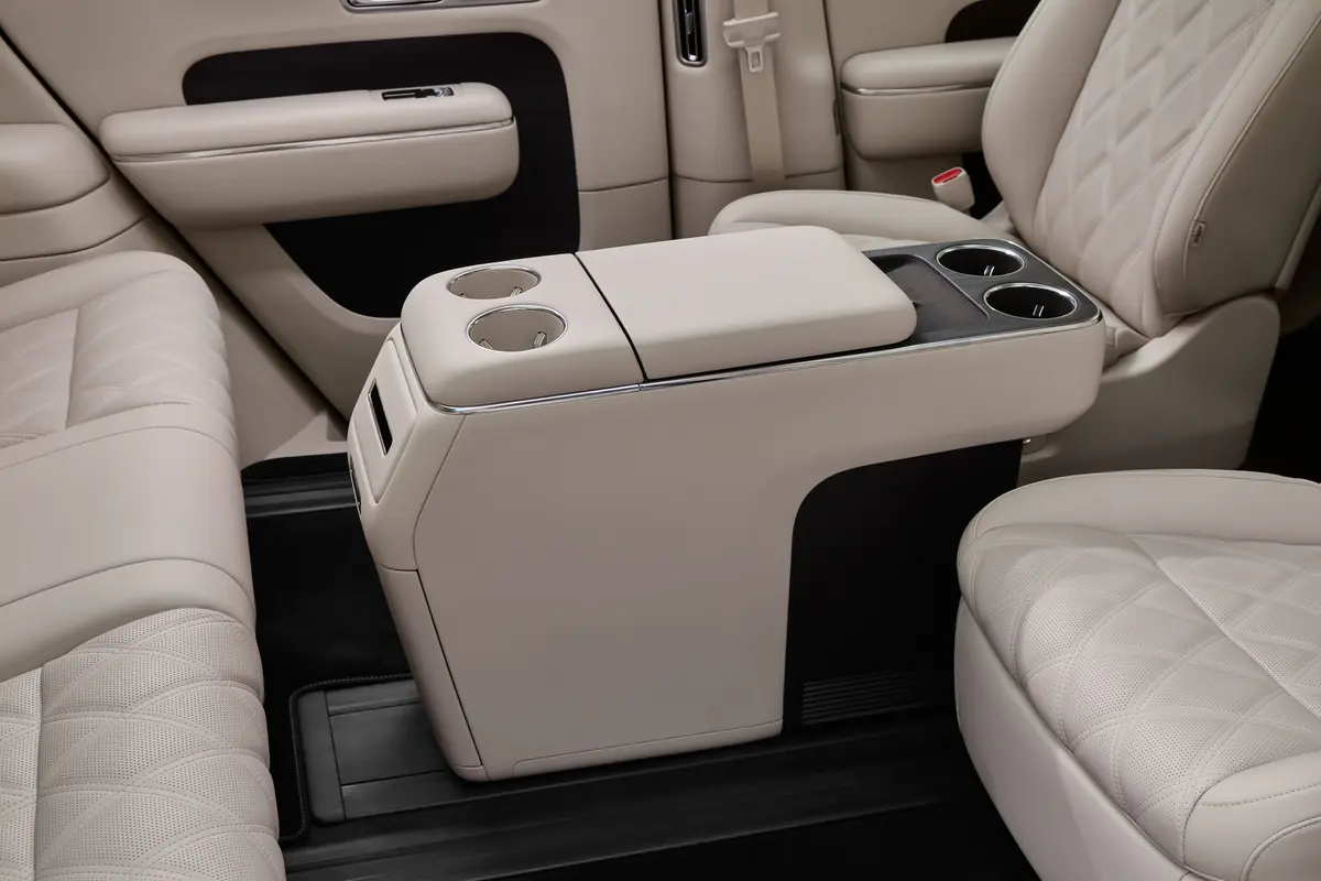 w1200_yichecar_202607243102488258449830438.jpg.webp