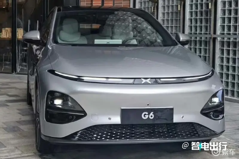 小鹏G6轿跑SUV到店实拍5月上市 预计22万起售-图1