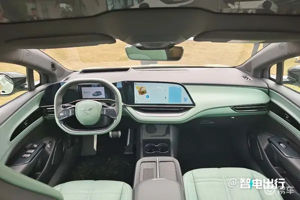 红旗EH7售1X.XX-2X.XX万元换新车标 续航820km-图11