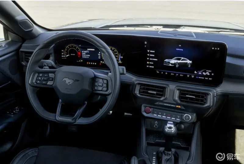 为全新福特Mustang配备rack Apps™赛道应用，福特公司让驾控更纯粹、自由