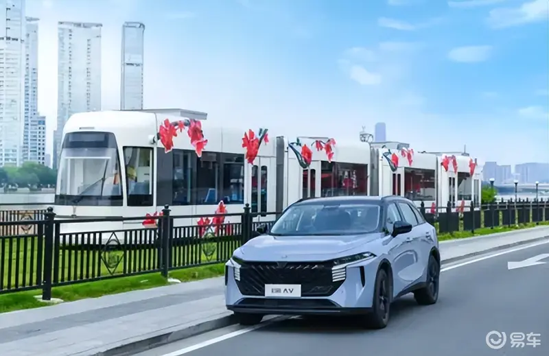 XKTY.COM星空体育-新款启辰大V：698万起车宽超1米9+五连杆独悬