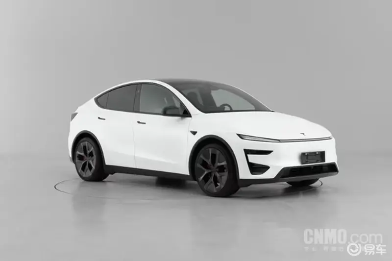 新款特斯拉Model Y