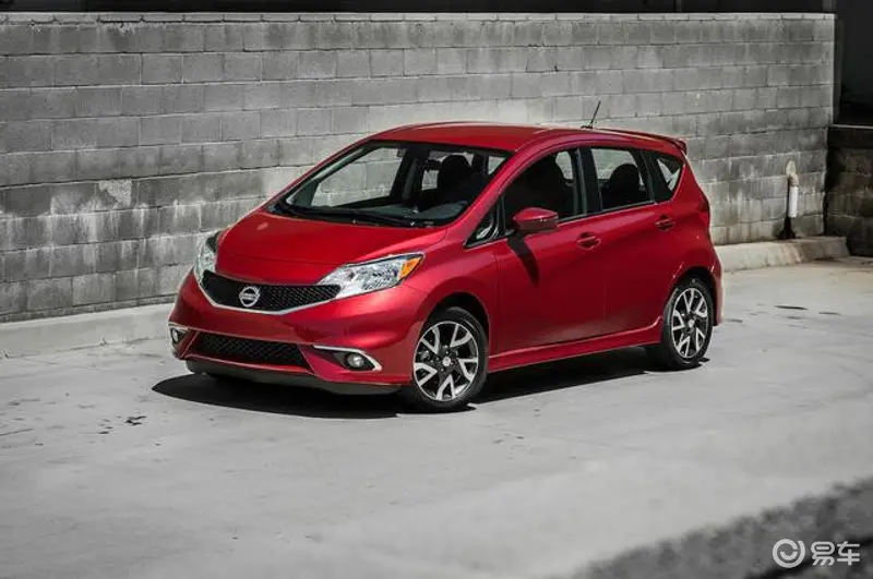 大个子开车福音：<br />12款座驾舒适宽绰，专为高个子设计